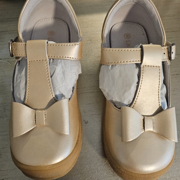 L'Amour Other - L'Amour Gold Kids Dress Shoes with Bow